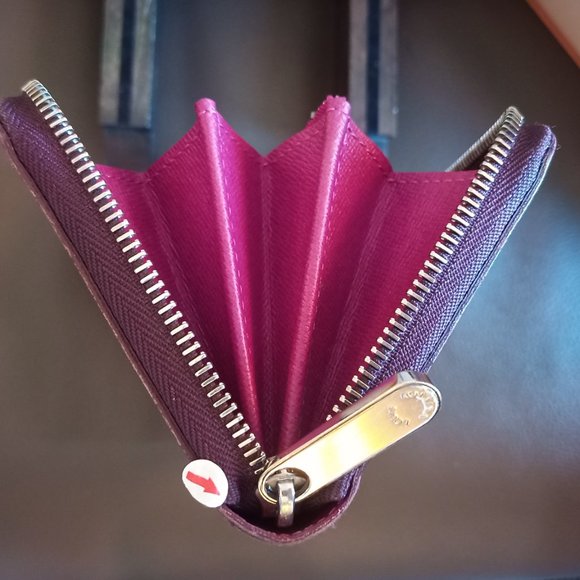 EUC LV Bicolor Cassis/Fuchsia Epi Zippy Long Wallet Full Inclusion! - Picture 6 of 16